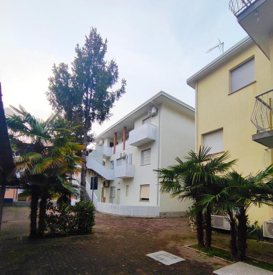 Residence Stella Polare Bibione Exterior foto